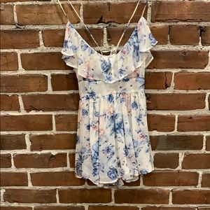 Pencey 100% silk floral ruffle top 0